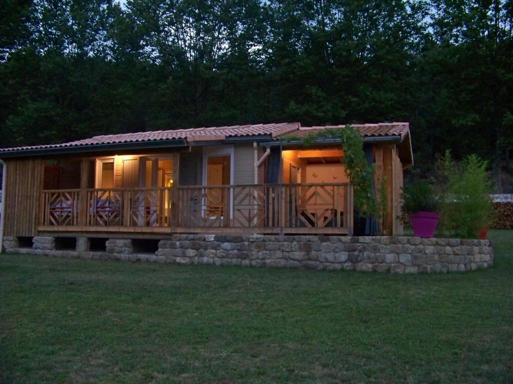 Gite Du Devez Des Bruyeres Prades  المظهر الخارجي الصورة